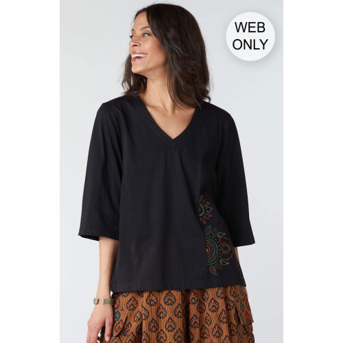 Kochi Jersey V-neck 3/4-Sleeve Tee - Black Kochi Jersey V-neck 3/4-Sleeve Tee - Black